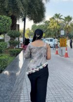 Elegant One-Side Sleeve Asymmetrical Green Floral Top with Lace Detailing - Image 4